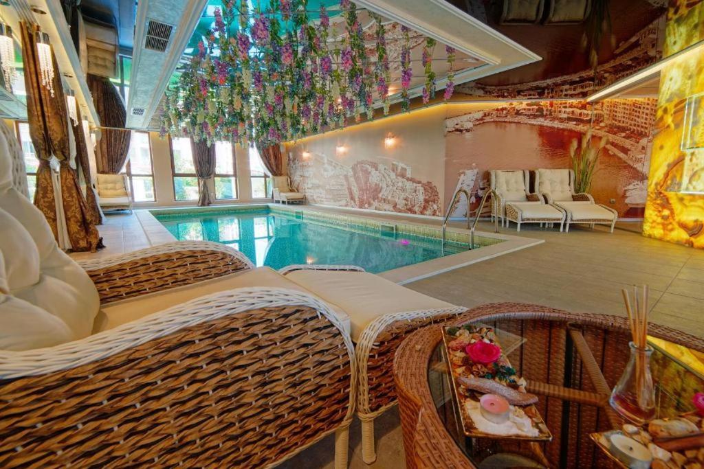 Monte Carlo Aparthotel Slăntjev Brjag Exteriör bild