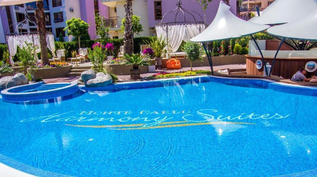 Monte Carlo Aparthotel Slăntjev Brjag Exteriör bild