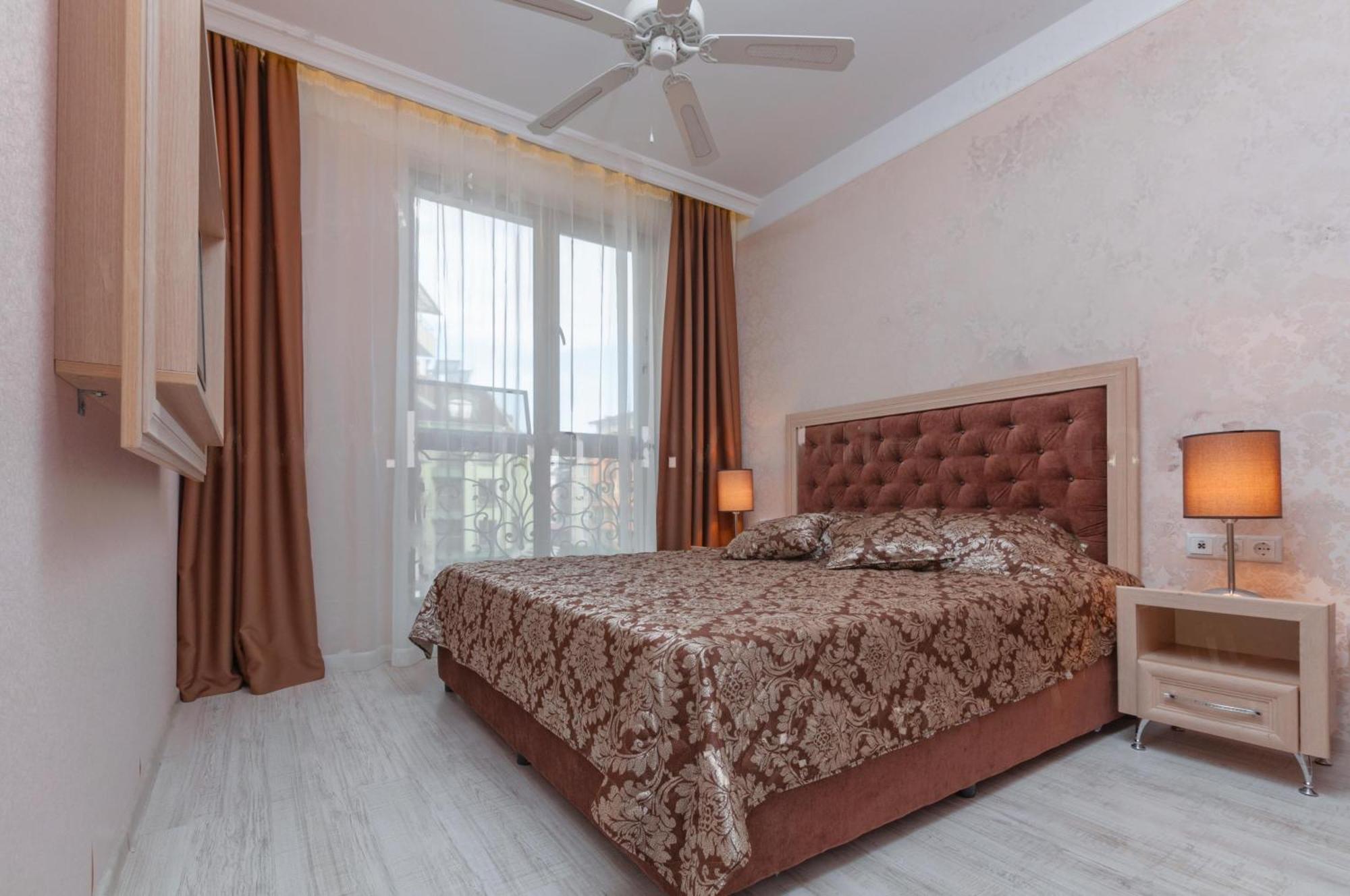 Monte Carlo Aparthotel Slăntjev Brjag Exteriör bild